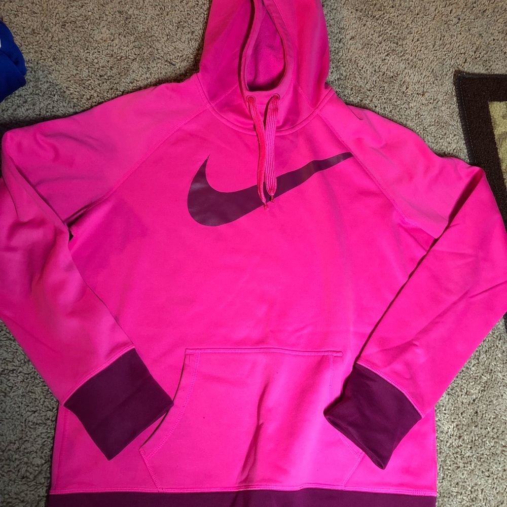 pink nike sweatshirt